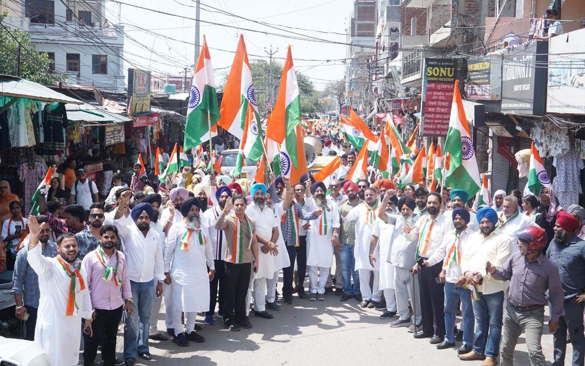 Vijay Tiranga Yatra organised, people from all sections of society participated